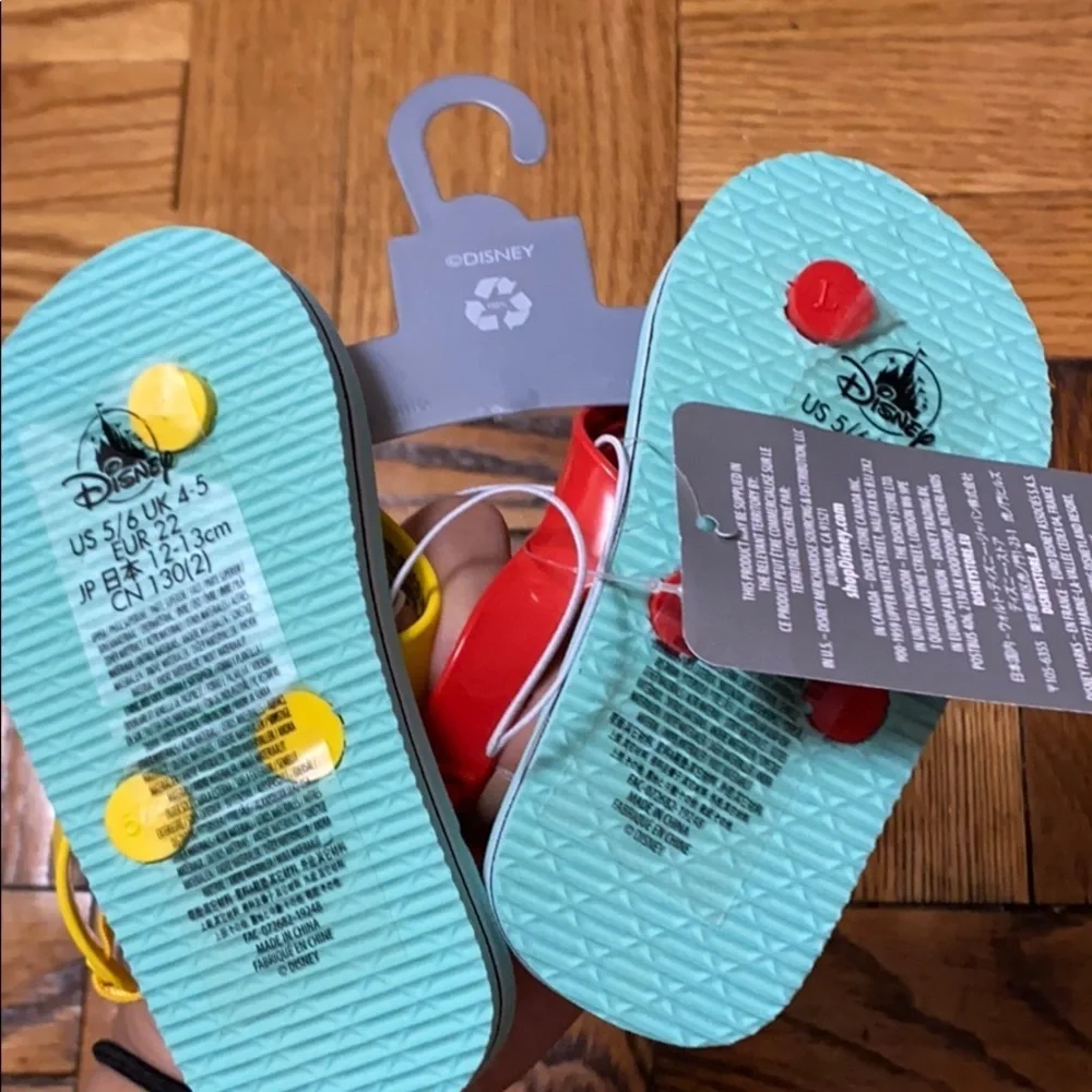 NWT Disney Mickey Mouse sandals size: 5/6 baby